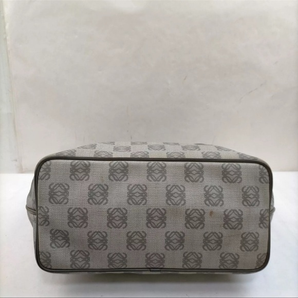 Loewe Printed Anagram Tote Bag Grey - Picture 5 of 11